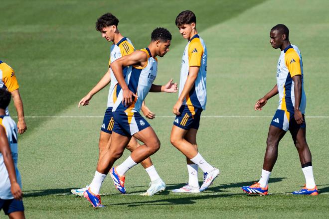 Bellingham, en un entrenamiento del Real Madrid (FOTO: Cordón Press).