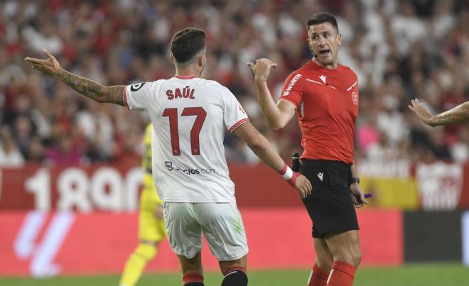 Saúl, ante el Villarreal (Foto: Kiko Hurtado).