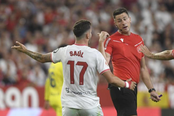 Saúl Ñíguez, ante el Villarreal (Foto: Kiko Hurtado)