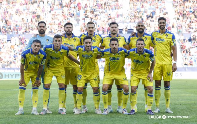 Once amarillo en el Levante - Cádiz (Foto: LALIGA).