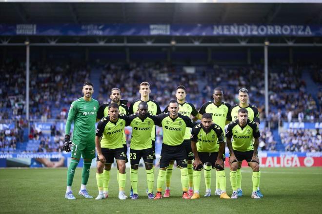 El once del Betis ante el Alavés (Foto: Kiko Hurtado)