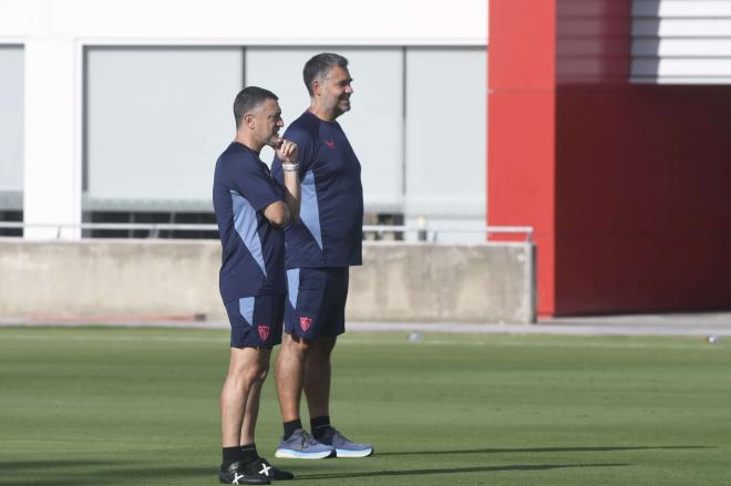 Javier García Pimienta en el entrenamiento de este lunes (foto: Kiko Hurtado).