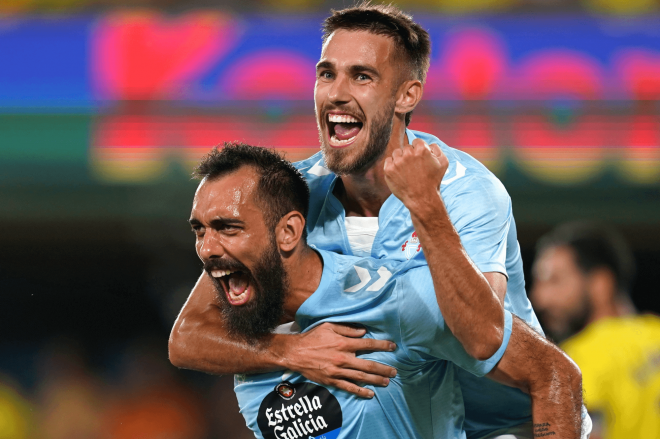 Borja Iglesias y Mingueza celebran el gol del Panda (Foto: RC Celta).