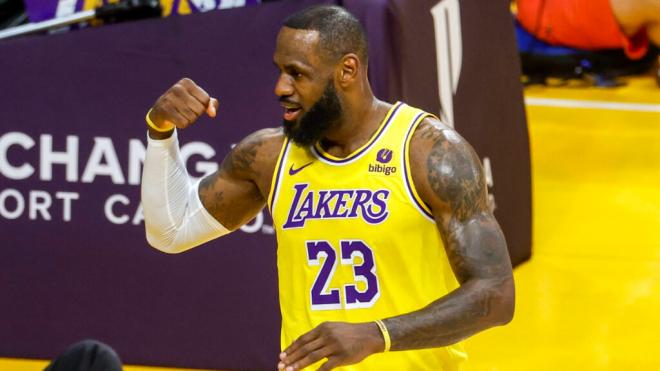 Lebron James, en un partido de Los Lakers (CordonPress)