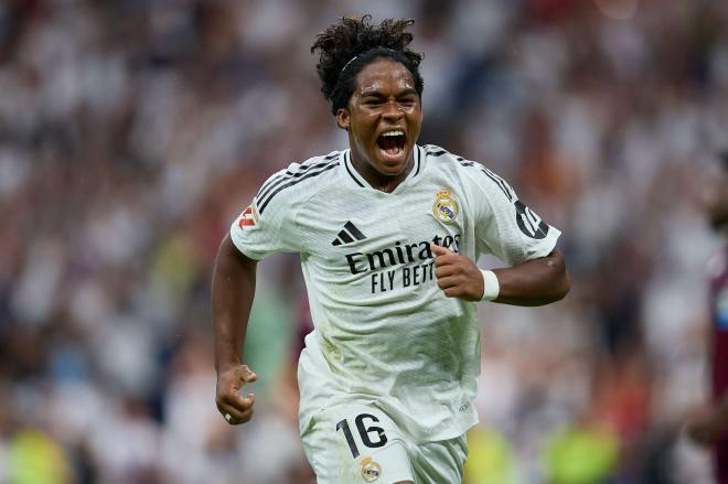 Endric celebra su gol en el Real Valladolid-Real Madrid (FOTO: Cordón Press).