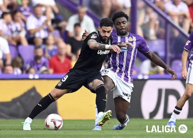 Enzo Boyomo, en el Real Valladolid - Leganés.