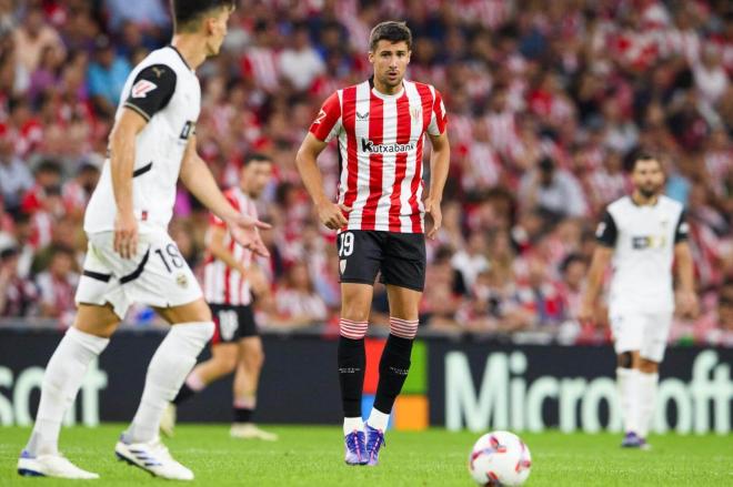 Javi Martón, en su debut en San Mamés ante el Valencia (Foto: Athletic Club).