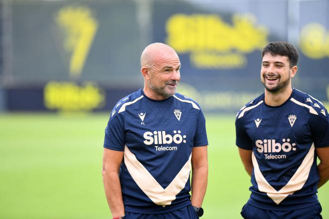 López sonríe en un entrenamiento (Foto: Cádiz CF).