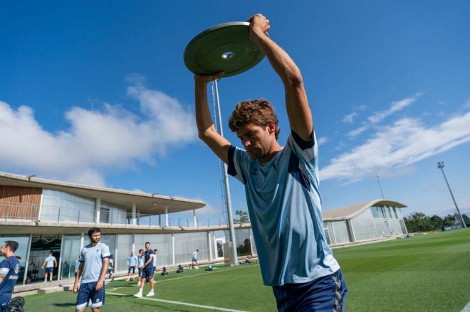 Primer entrenamiento de Marcos Alonso (Foto: RC Celta).