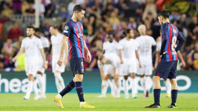 Lewandowski y Pedri, en un partido ante el Bayern de Múnich (Foto: Europa Press)