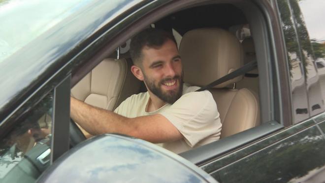 Luis Rioja sale del entrenamiento en Paterna.