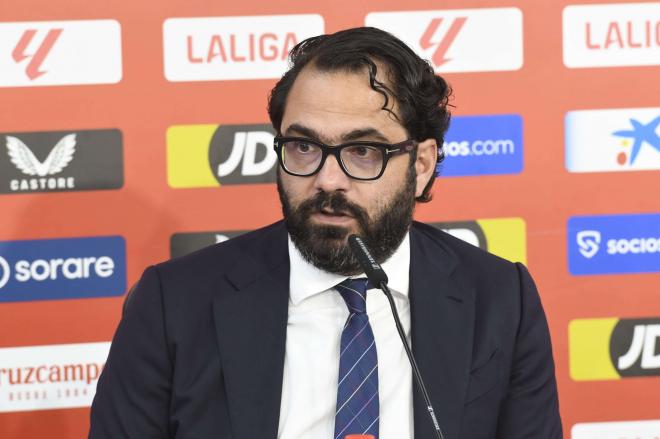 Víctor Orta, durante la presentación de Valentín Barco (Foto: Kiko Hurtado).