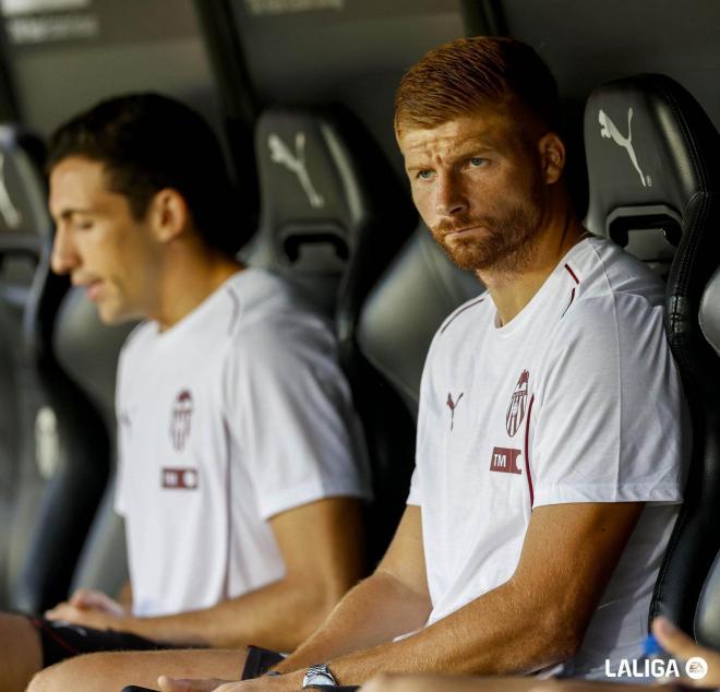 Maximiliano Caufriez, con César Tárrega en Mestalla (Foto: LALIGA).