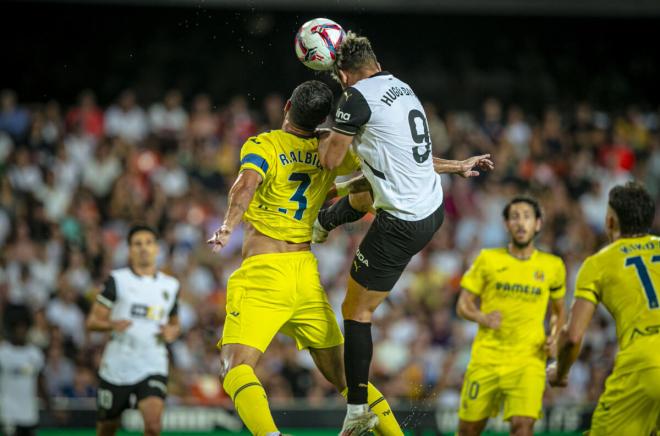 Hugo Duro, ante el Villarreal CF (Foto: Valencia CF).