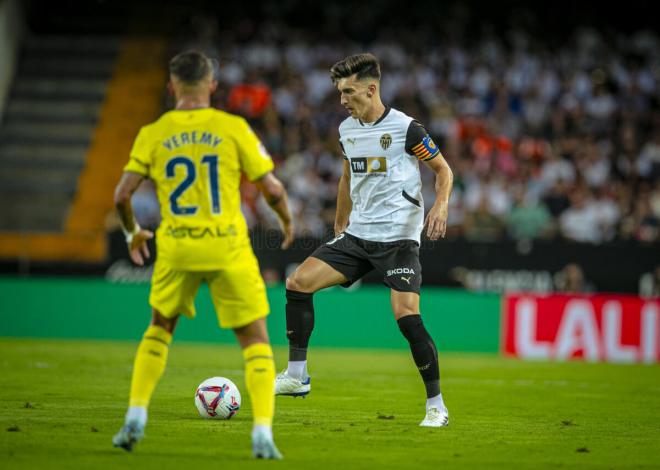 Pepelu, ante el Villarreal CF (Foto: Valencia CF).