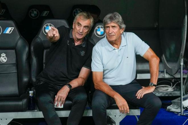 Manuel Pellegrini, en el banquillo del Santiago Bernabéu