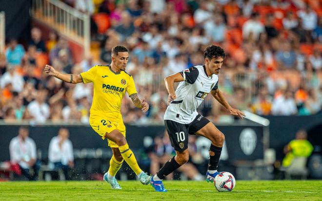 André Almeida, ante el Villarreal CF (Foto: Valencia CF).