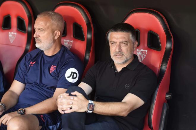 García Pimienta, en el banquillo del Sevilla FC (Foto: Kiko Hurtado)