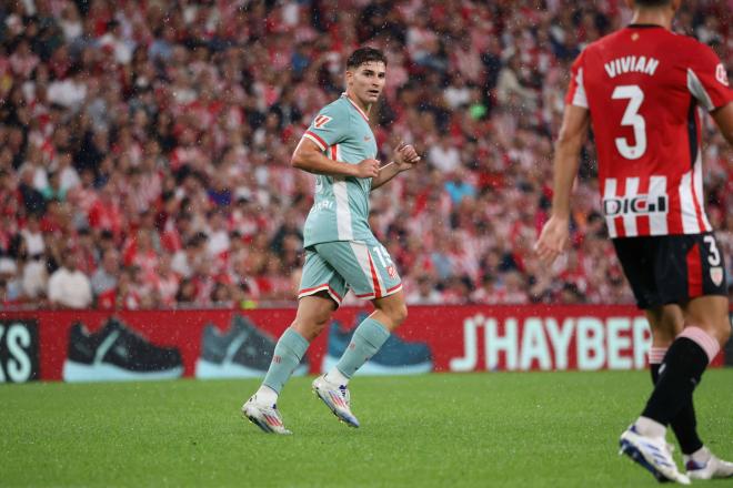 Julián Álvarez, durante el Athletic-Atlético (Foto: Cordon Press).