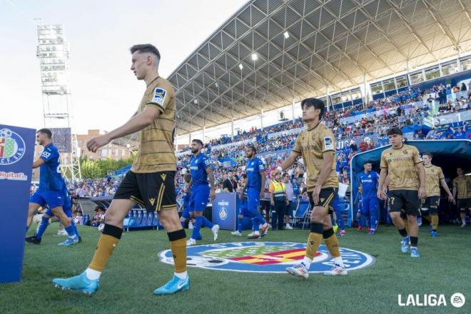 Salida de jugadores de Getafe y Real Sociedad al Coliseum (Foto: LaLiga).