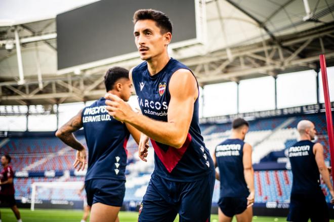 Pablo Martínez, durante el último entrenamiento previo al viaje a tierras vascas (Foto: LUD).