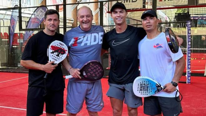 Fabrice Pastor y Cristiano Ronaldo, jugando al pádel en el Tennis Padel Soleil de Monte Carlo (@a1