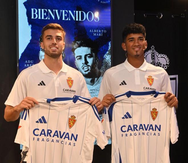 Alberto Marí y Malcom Adu Ares, jugadores actualmente del Real Zaragoza.