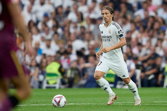 Luka Modric, en el Bernabéu ante el Real Valladolid (Foto: Cordon Press)