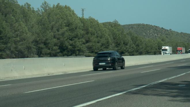 Un vehículo captado por un radar de la DGT (foto: twitter Mossos).