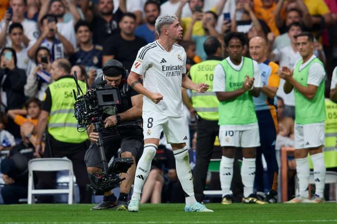 Fede Valverde celebrando un gol del Real Madrid (Foto: Cordon Press).