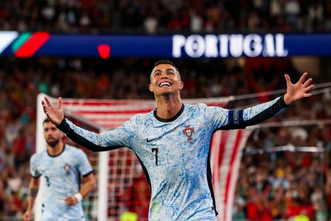 Cristiano Ronaldo celebra su gol 900 en el Portugal-Croacia (Foto: EFE).