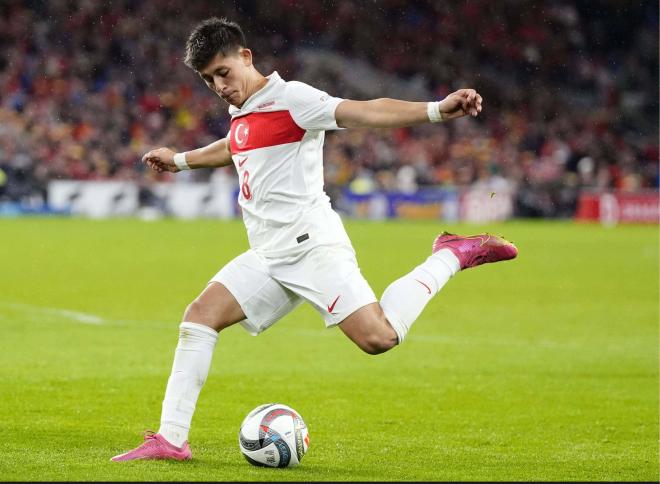 Arda Güler, en un partido con Turquía (Foto: Cordon Press).