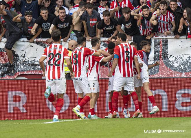 Gol de Juan Otero en el derbi Sporting - Oviedo (Foto LALIGA).