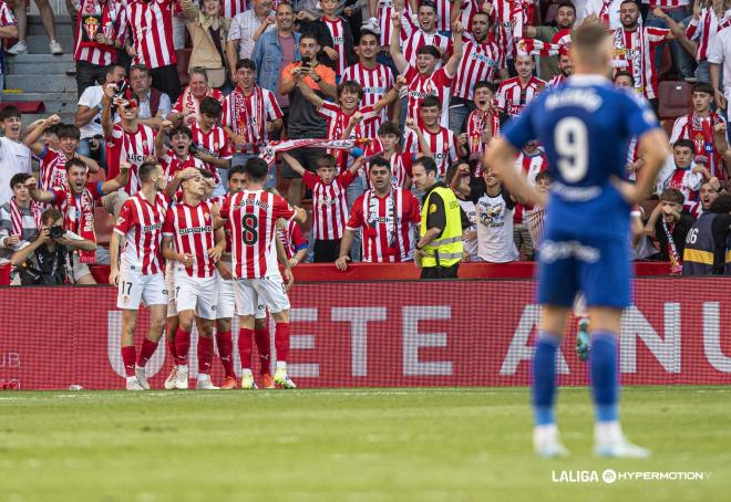 Gol de Juan Otero en el derbi Sporting - Oviedo (Foto LALIGA).