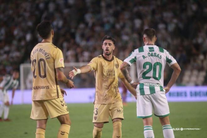 Nelson Monte, Puga y Casas en el Córdoba - Málaga. (LALIGA HYPERMOTION)