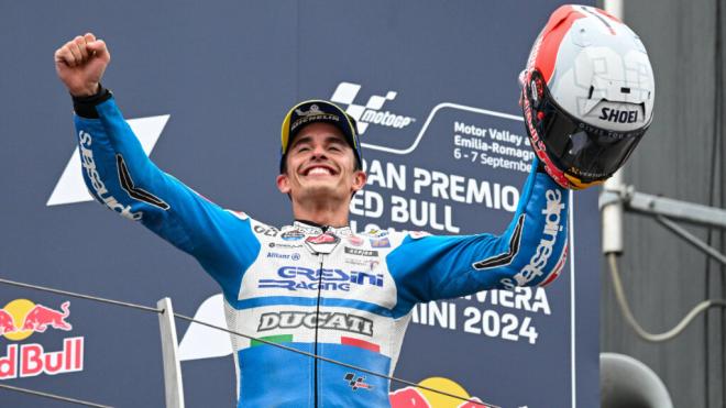 Marc Márquez, celebrando el triunfo en San Marino (Cordon Press)