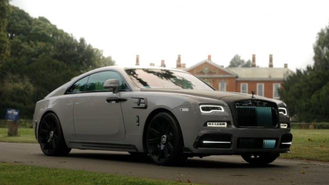 Marckus Rashford siniestró el Rolls Royce que se ha recontruido (foto: youtube Mat Armstrong)