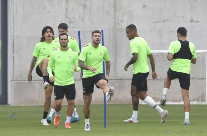 Aitor Ruibal, en el entrenamiento del Betis (Foto: Kiko Hurtado)