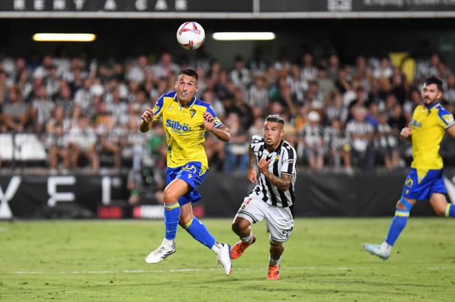 San Emeterio, en el partido de Castellón (Foto: Cádiz CF).