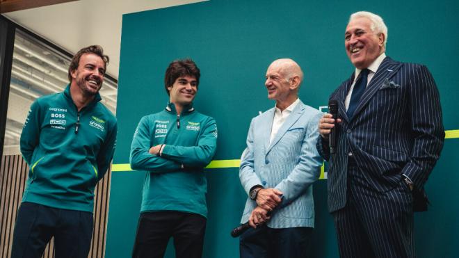 Fernando Alonso, Lance Stroll, Adrian Newey y Lawrence Stroll (Fuente: @Aston Martin)