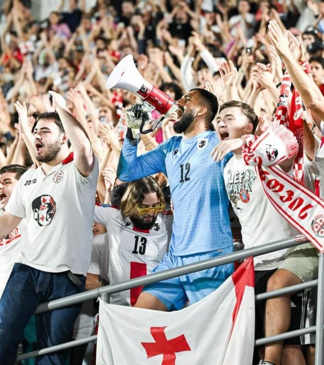 La celebración de Giorgi Mamardashvili en la primera de las victorias.