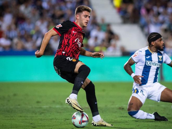 Robert Navarro en LALIGA EA SPORTS como bermellón. (Foto: RCD Mallorca)