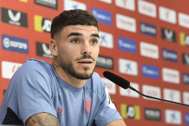 Isaac Romero, en la rueda de prensa de este miércoles (Foto: Kiko Hurtado).