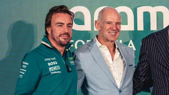 Fernando Alonso y Adrian Newey (Aston Martin)