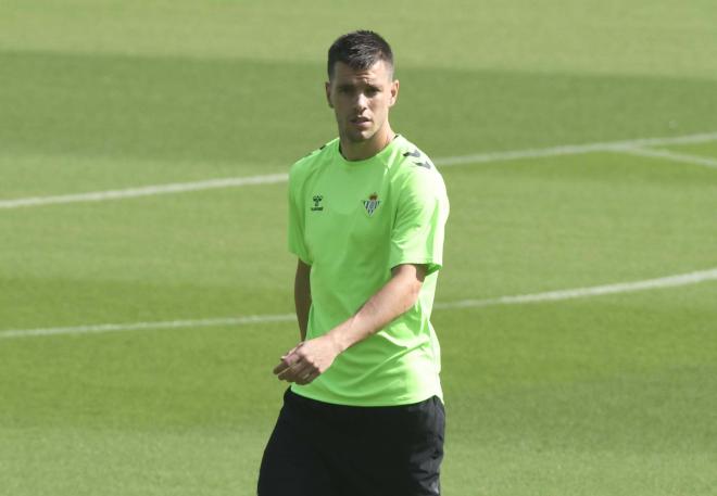 Lo Celso, en su primer entrenamiento con el Betis (Foto: Kiko Hurtado)