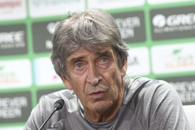 Manuel Pellegrini, en rueda de prensa (Foto: Kiko Hurtado)