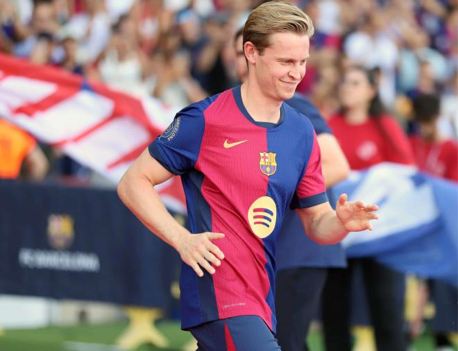 Frenkie de Jong, en la presentación del Barcelona ante su afición (Foto: Cordon Press).