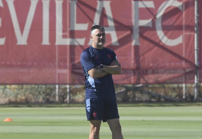 García Pimienta, en el entrenamiento de este viernes (Foto: Kiko Hurtado).