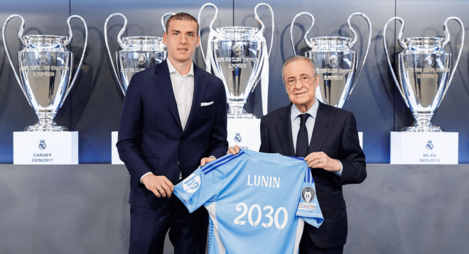 Andreiy Lunin, en su renovación con el Real Madrid (Foto: RM).