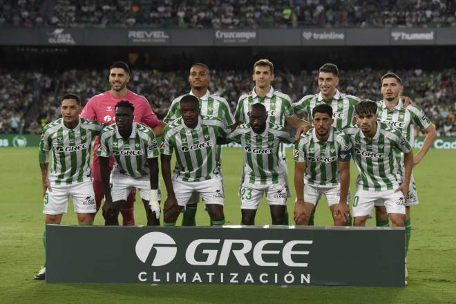 El once del Betis contra el Leganés (Foto: Kiko Hurtado)